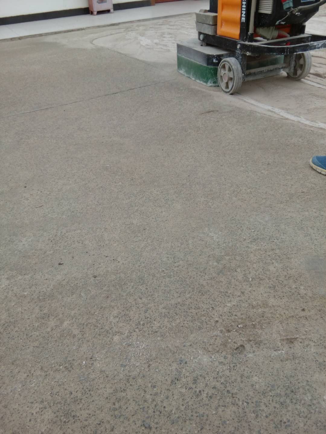 水泥地面起砂处理3