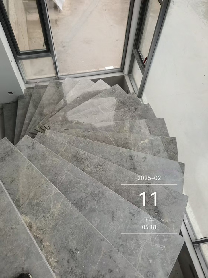 楼梯翻新打磨
